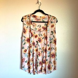 Women’s plus size 1X floral top